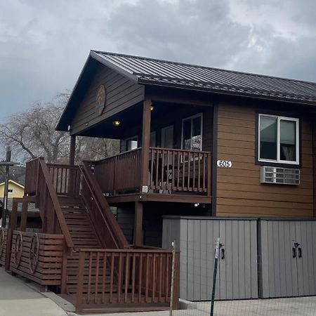Parkway Yellowstone Guest House Apartment #5 Gardiner Extérieur photo