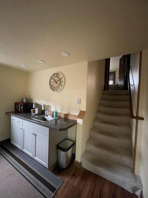 Parkway Yellowstone Guest House Apartment #5 Gardiner Extérieur photo